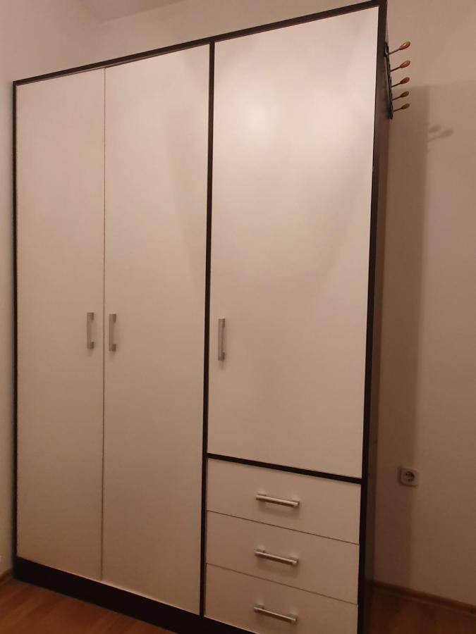 Apartmán Stan Na Dan Prnjavor, Gajba U Centru Exteriér fotografie