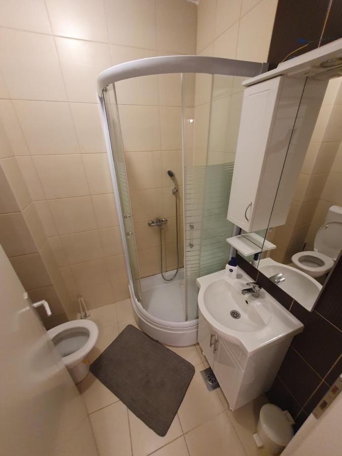 Apartmán Stan Na Dan Prnjavor, Gajba U Centru Exteriér fotografie