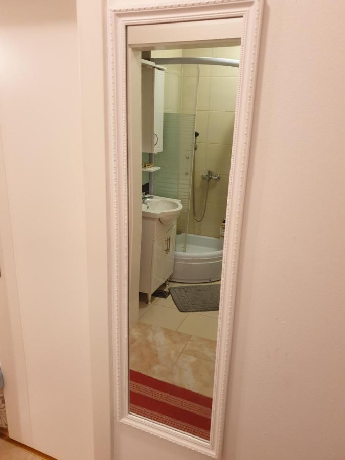 Apartmán Stan Na Dan Prnjavor, Gajba U Centru Exteriér fotografie